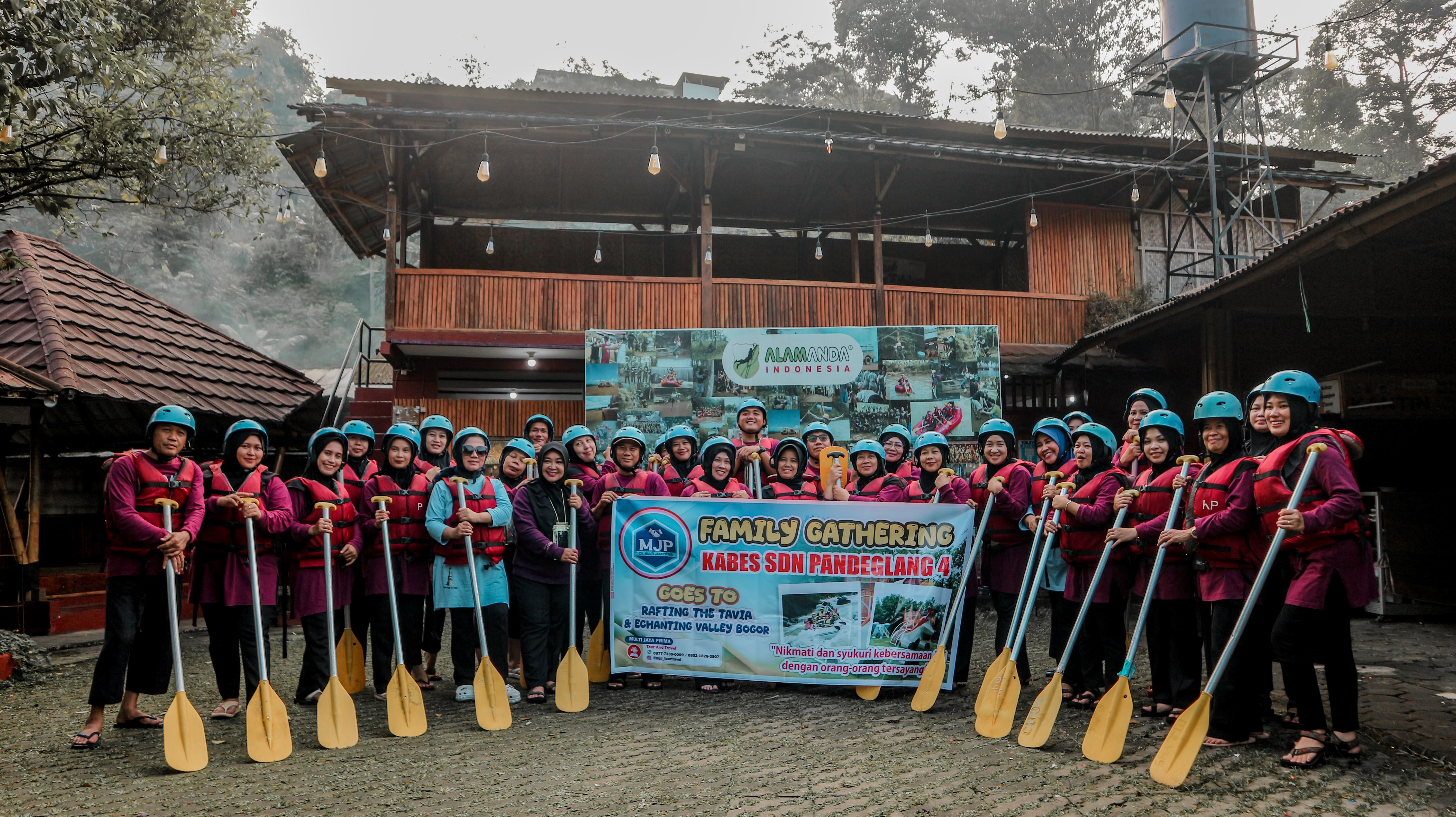 Keseruan Rafting SDN Pandeglang 4: Petualangan Seru di Arung Jeram Bogor!